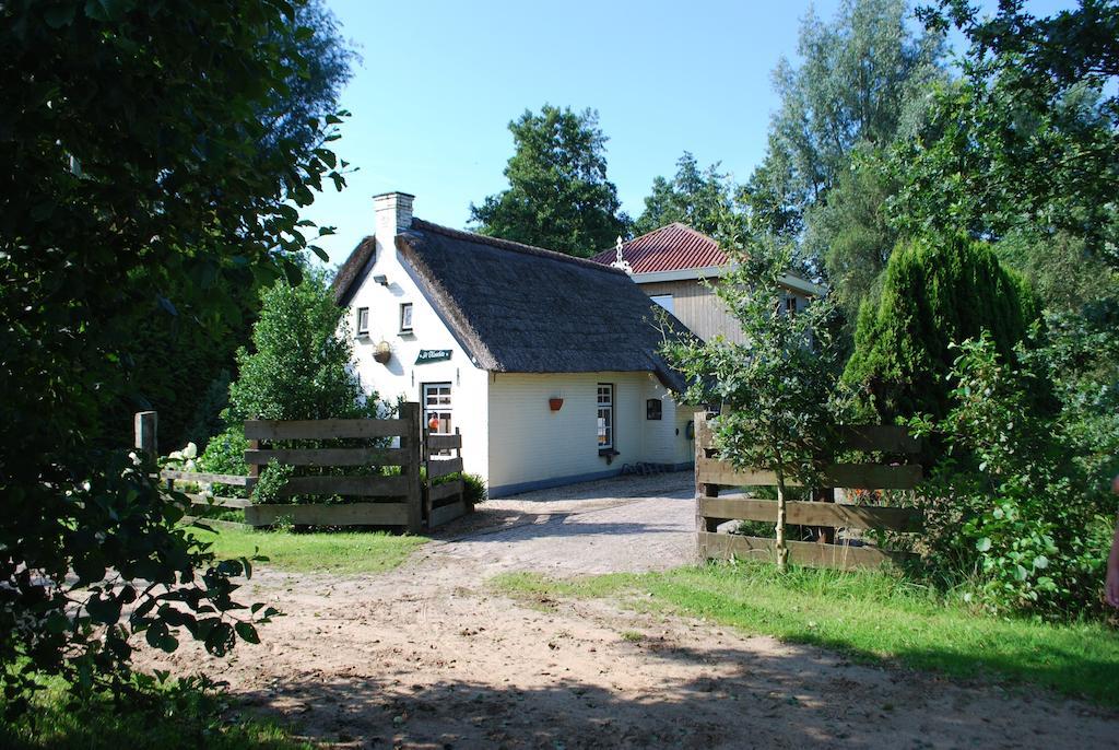 Vakantiehuis "It koaihûs" Jistrum Luaran gambar